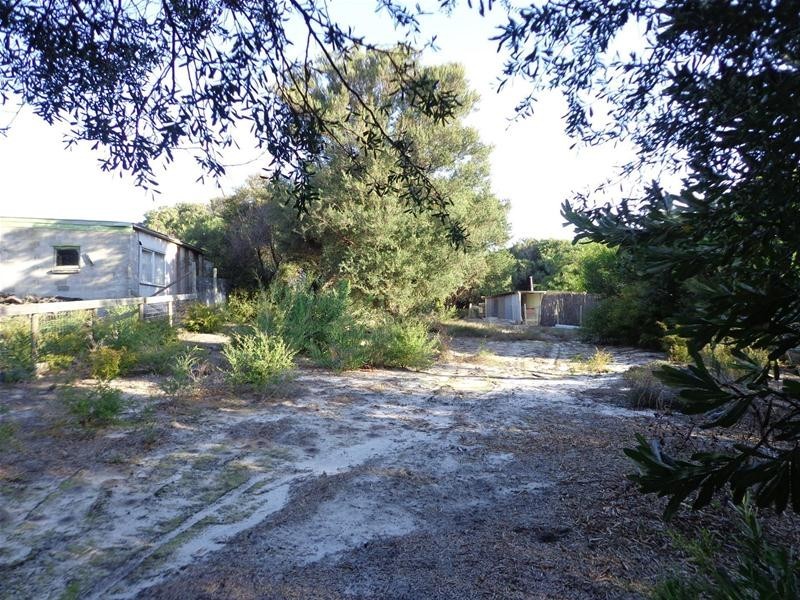 26 White Crescent, Loch Sport VIC 3851