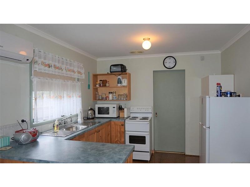 118 Toorak Avenue, Loch Sport VIC 3851