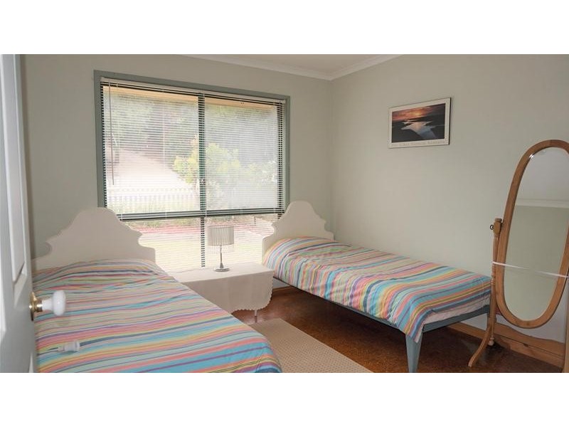 118 Toorak Avenue, Loch Sport VIC 3851