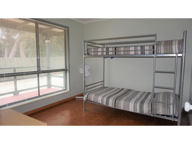 118 Toorak Avenue, Loch Sport VIC 3851