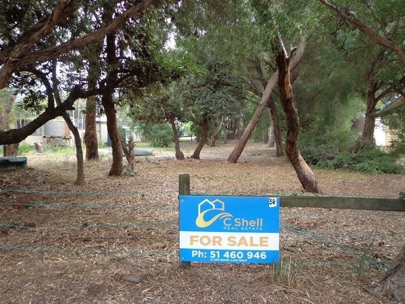 38 Thriptomene Street, Loch Sport VIC 3851