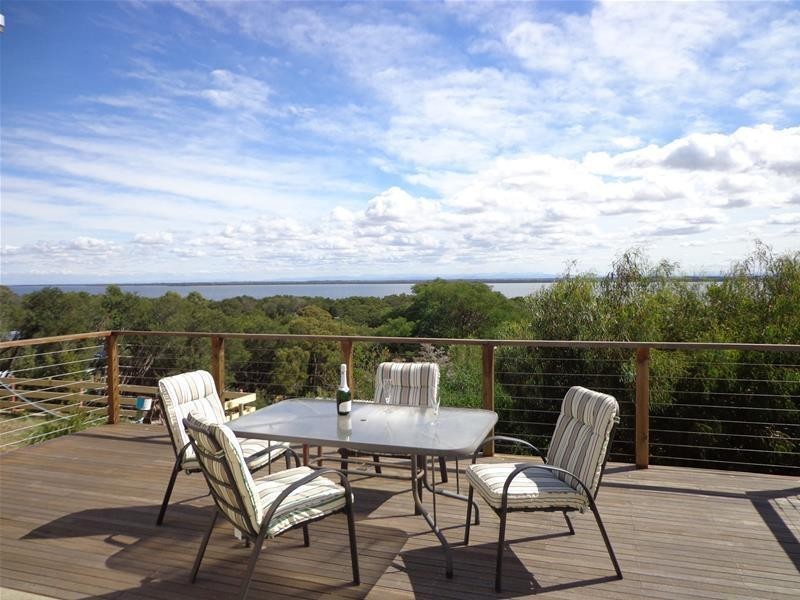 59 Wattle Grove, Loch Sport VIC 3851