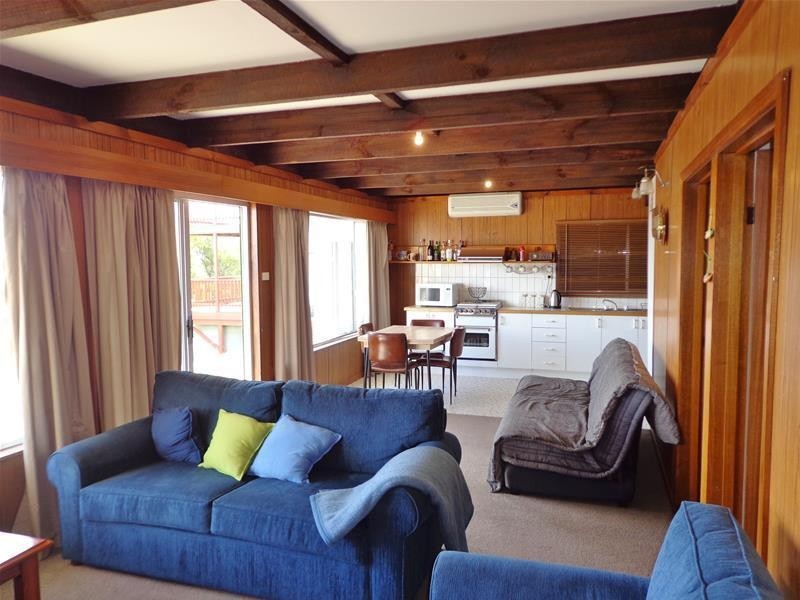 59 Wattle Grove, Loch Sport VIC 3851