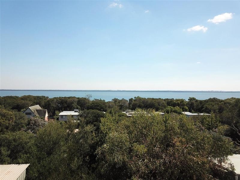 59 Wattle Grove, Loch Sport VIC 3851