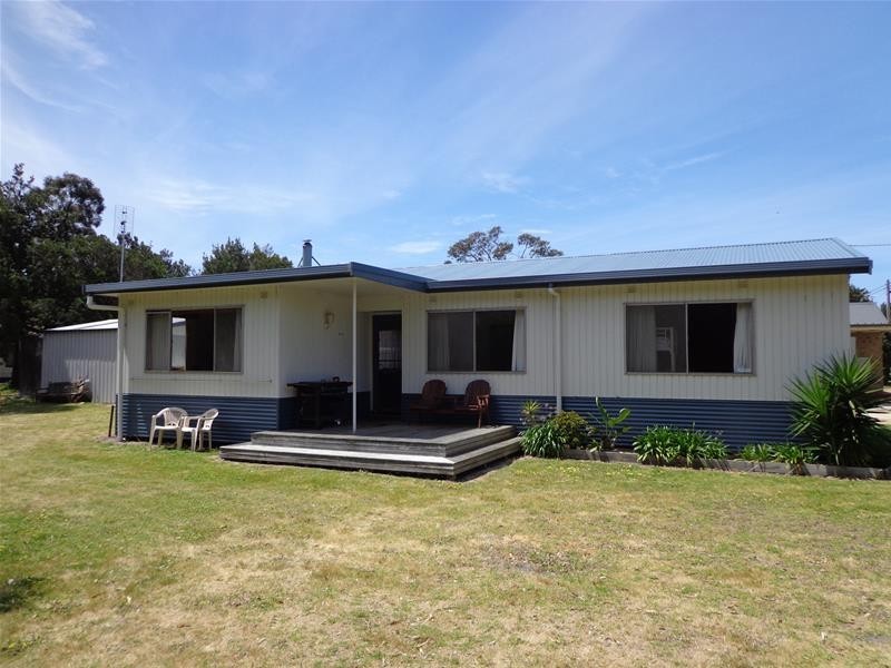 7 Caldwell Street, Loch Sport VIC 3851