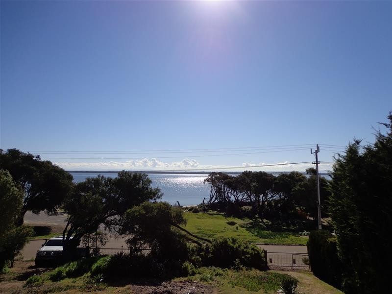 7 The Boulevard, Loch Sport VIC 3851