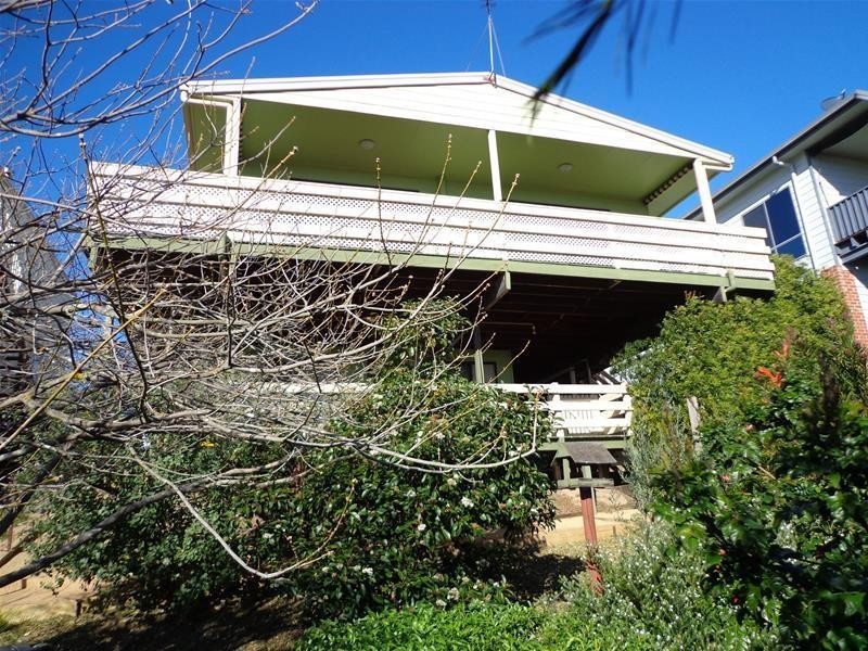 19 Wattle Grove, Loch Sport VIC 3851