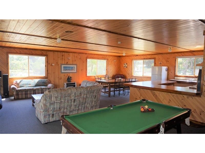 330 National Park Road, Loch Sport VIC 3851