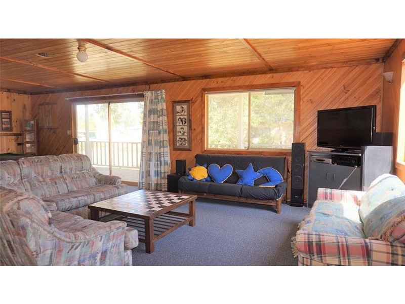 330 National Park Road, Loch Sport VIC 3851