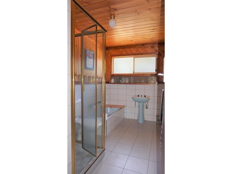 330 National Park Road, Loch Sport VIC 3851