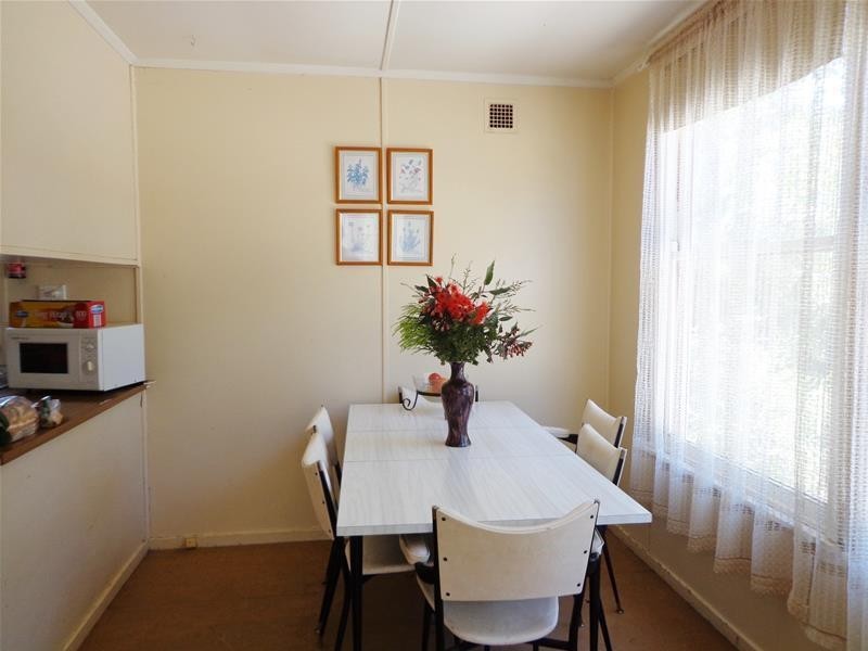 65 Victoria Street, Loch Sport VIC 3851