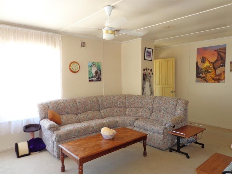 65 Victoria Street, Loch Sport VIC 3851