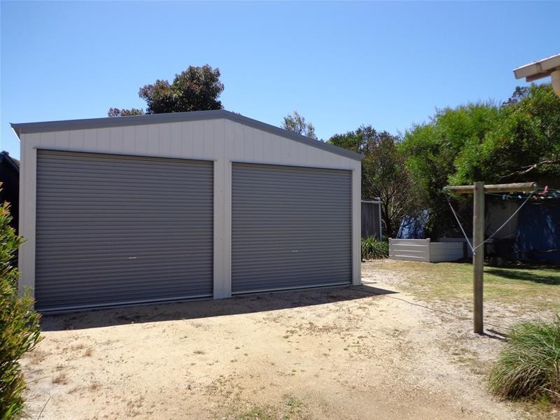 65 Victoria Street, Loch Sport VIC 3851