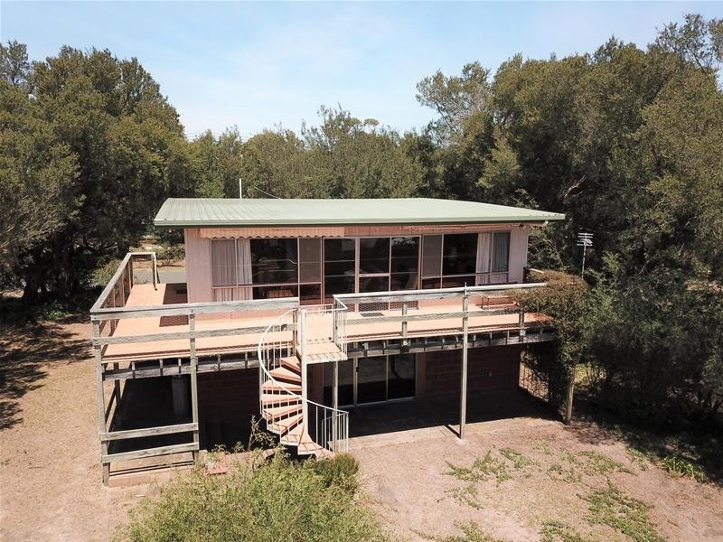 61 Pelican Street, Loch Sport VIC 3851