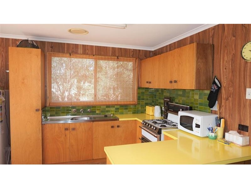 61 Pelican Street, Loch Sport VIC 3851