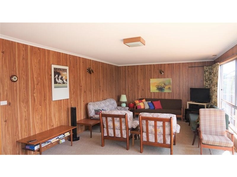 61 Pelican Street, Loch Sport VIC 3851