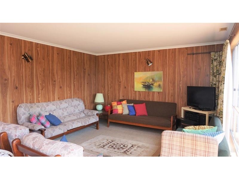 61 Pelican Street, Loch Sport VIC 3851