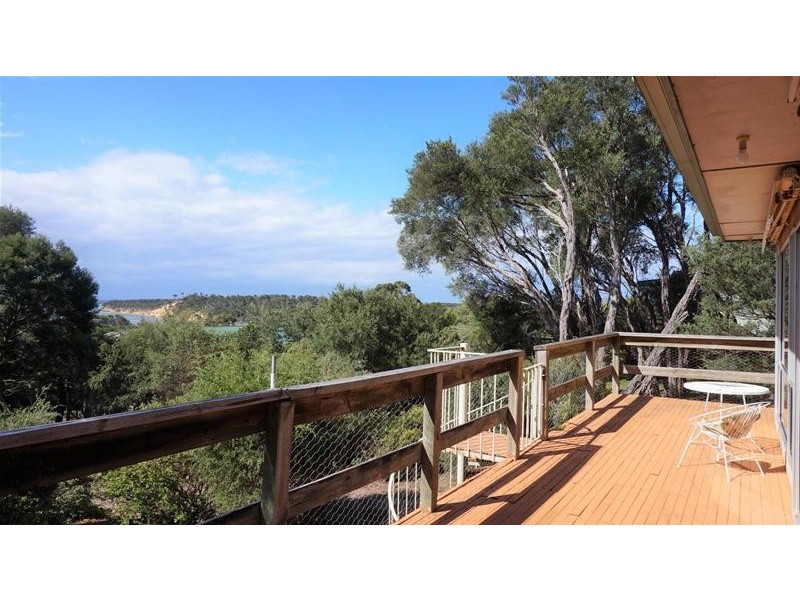 61 Pelican Street, Loch Sport VIC 3851