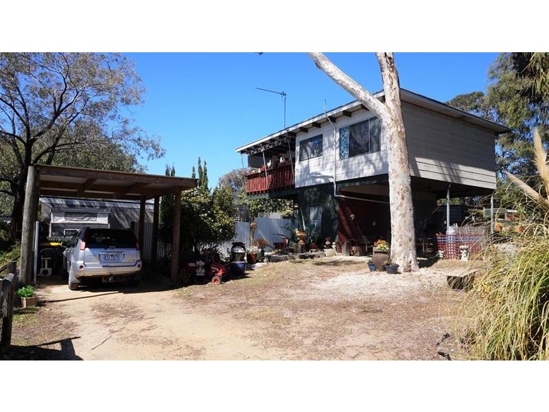 1 Fisher Parade, Loch Sport VIC 3851