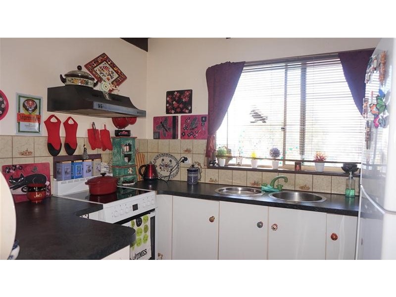 1 Fisher Parade, Loch Sport VIC 3851