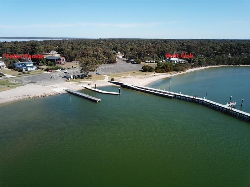 1 Fisher Parade, Loch Sport VIC 3851
