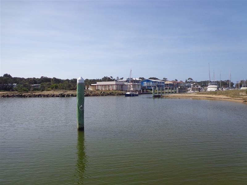 7 Marina Drive, Loch Sport VIC 3851
