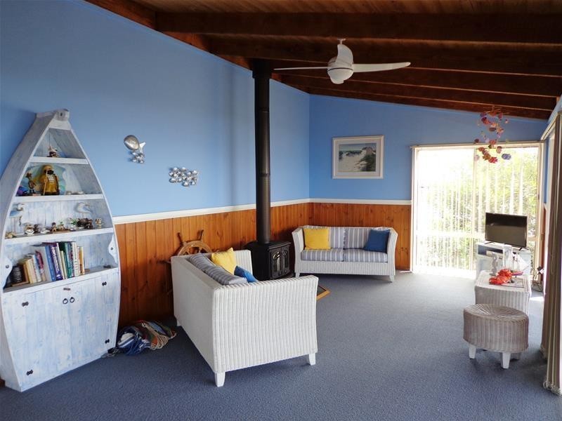 175 National Park Road, Loch Sport VIC 3851