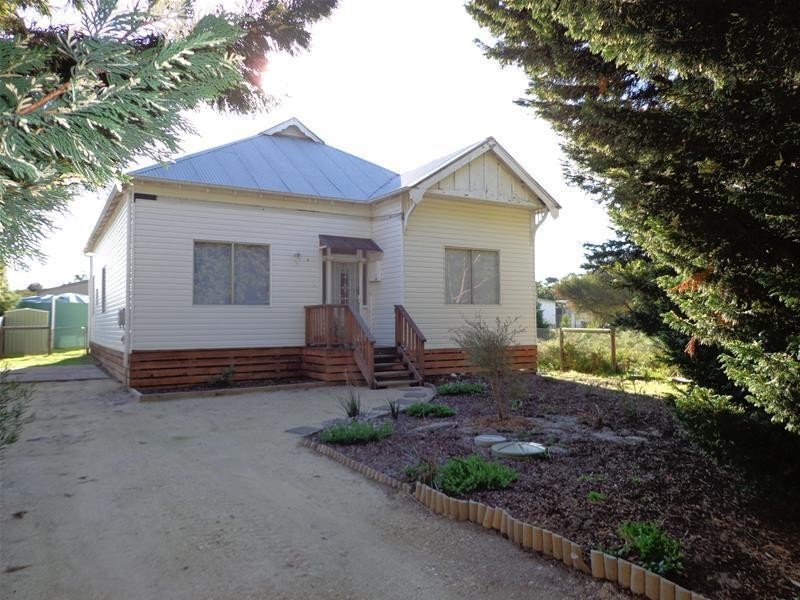 6 Wilhelm Street, Loch Sport VIC 3851