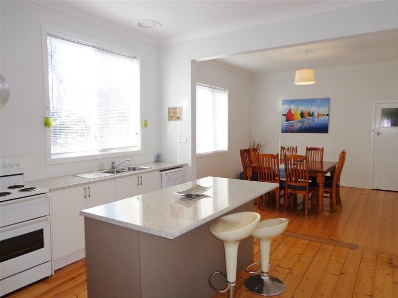 6 Wilhelm Street, Loch Sport VIC 3851