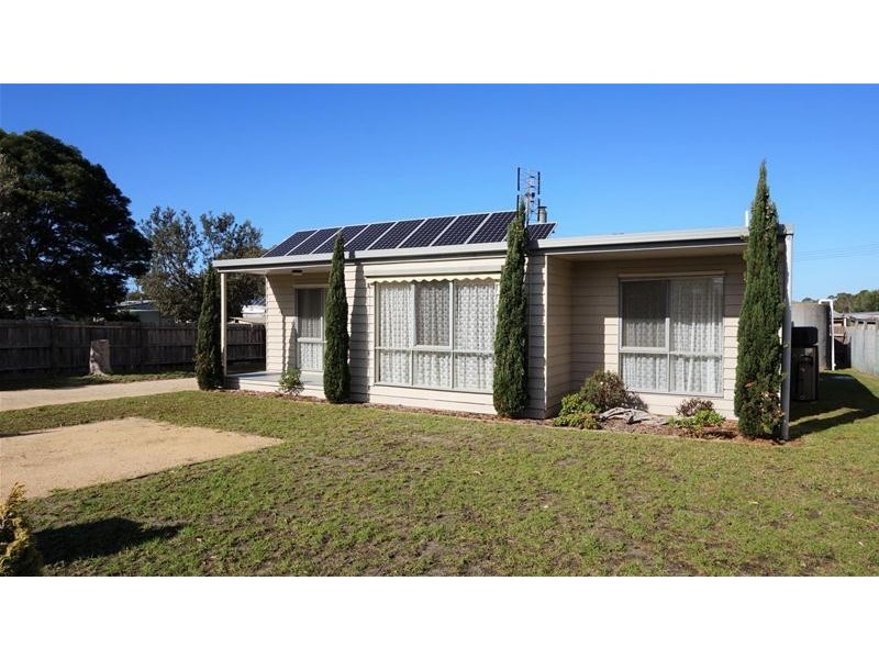 46 Government Road, Loch Sport VIC 3851