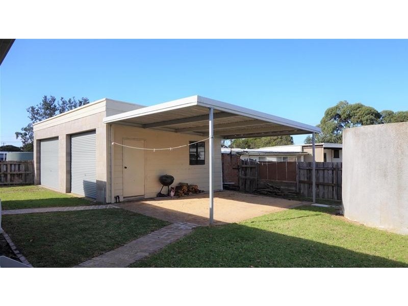 46 Government Road, Loch Sport VIC 3851