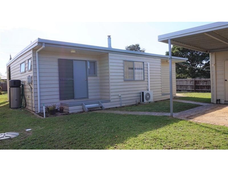 46 Government Road, Loch Sport VIC 3851
