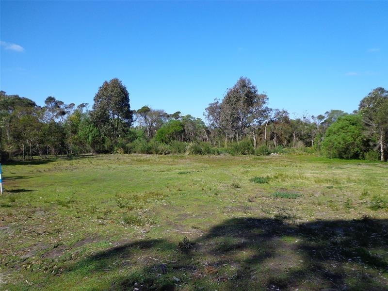 20 Christopher Court, Loch Sport VIC 3851