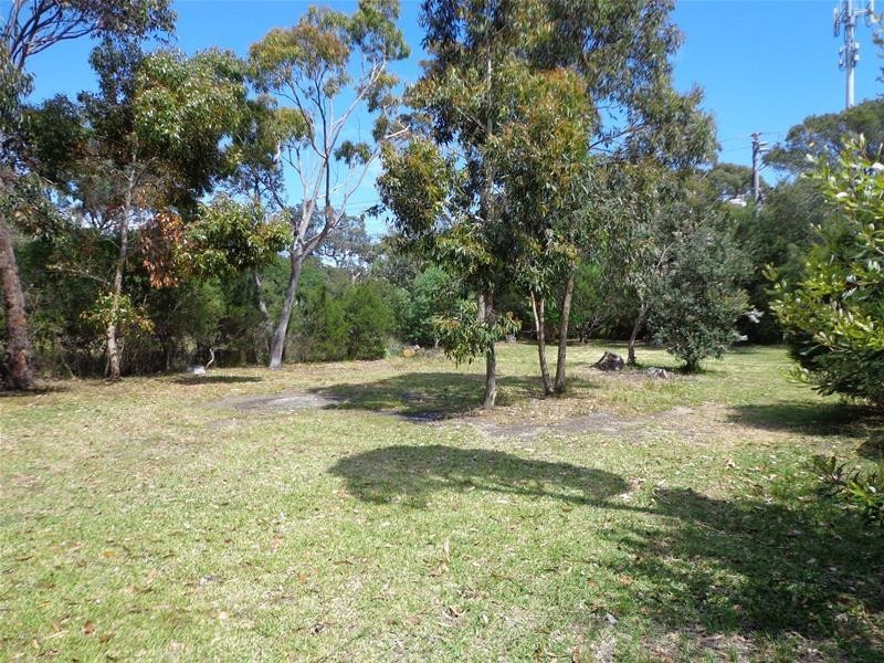 4 National Park Road, Loch Sport VIC 3851