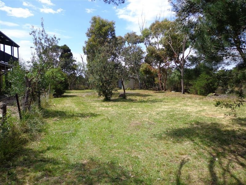 4 National Park Road, Loch Sport VIC 3851