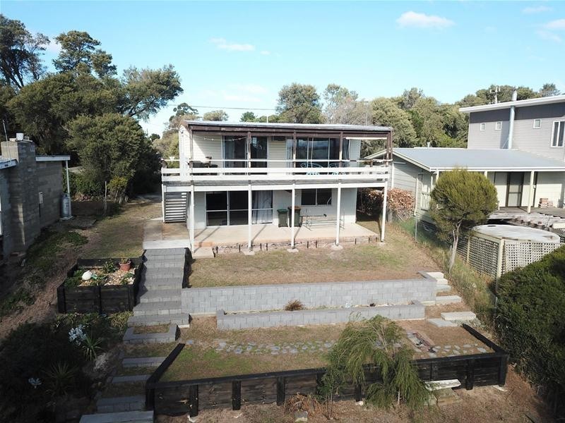 27 Pelican Street, Loch Sport VIC 3851