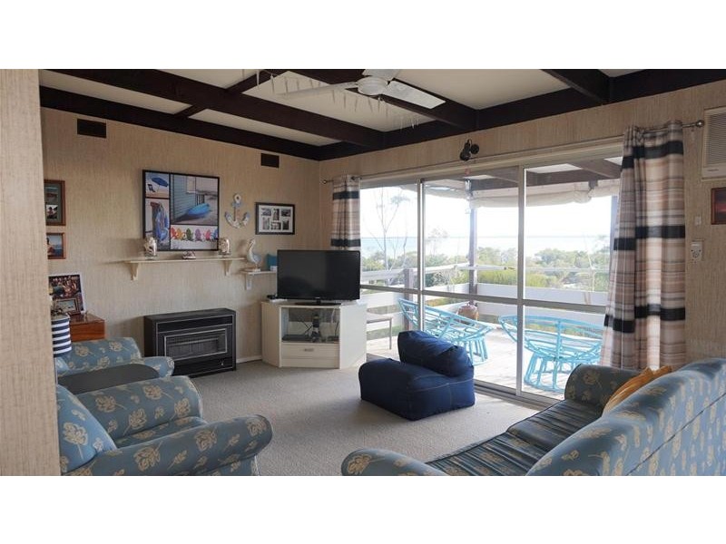 27 Pelican Street, Loch Sport VIC 3851