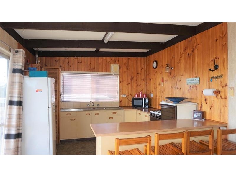 27 Pelican Street, Loch Sport VIC 3851