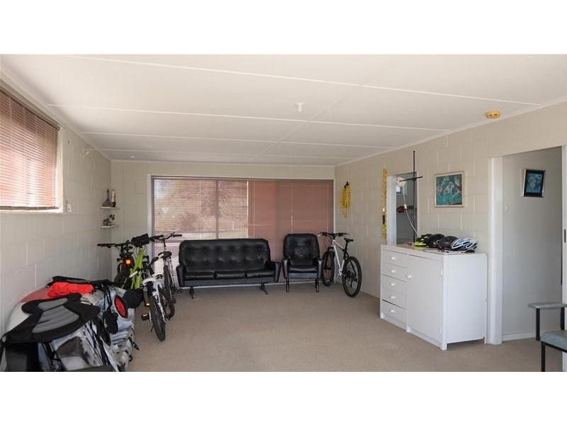 27 Pelican Street, Loch Sport VIC 3851