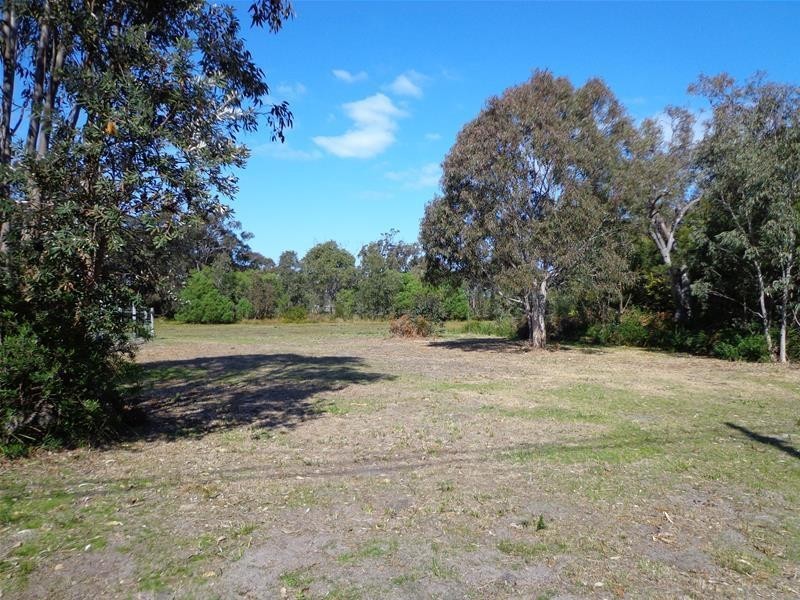 77 Wallaby Street, Loch Sport VIC 3851