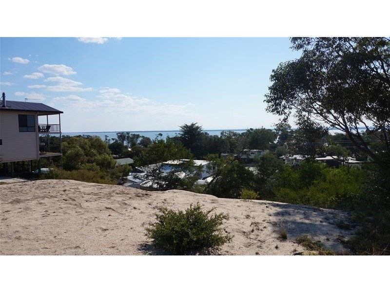 29 Wattle Grove, Loch Sport VIC 3851