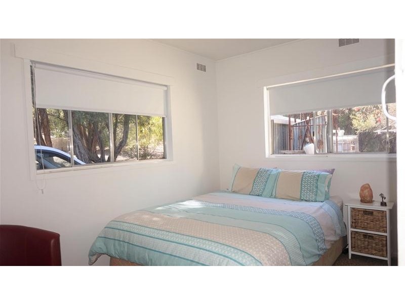 20 White Crescent, Loch Sport VIC 3851