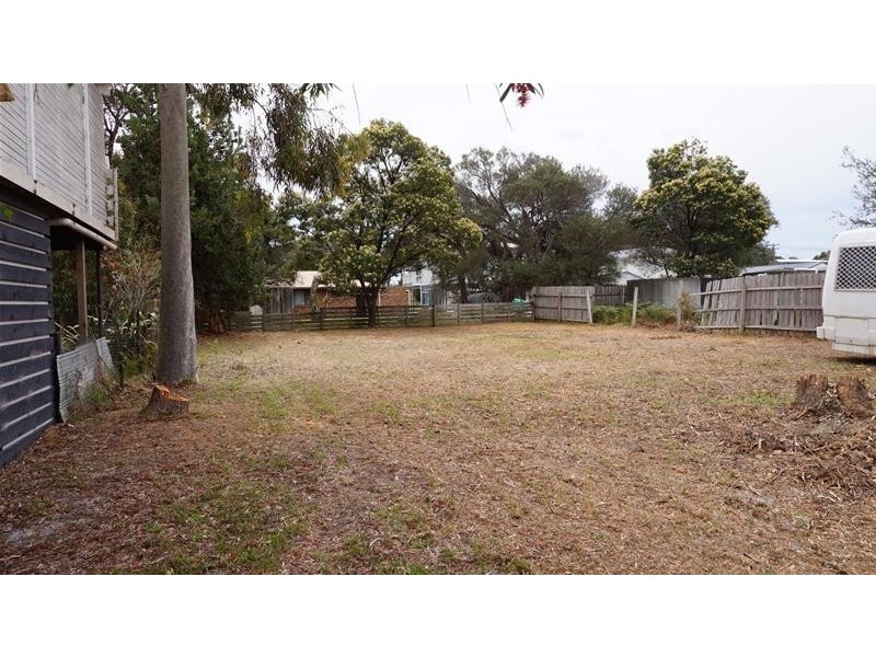 107 Campbell Street, Loch Sport VIC 3851