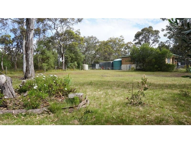 8 Sandra Court, Loch Sport VIC 3851