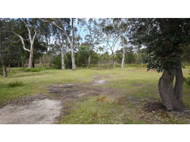 8 Sandra Court, Loch Sport VIC 3851