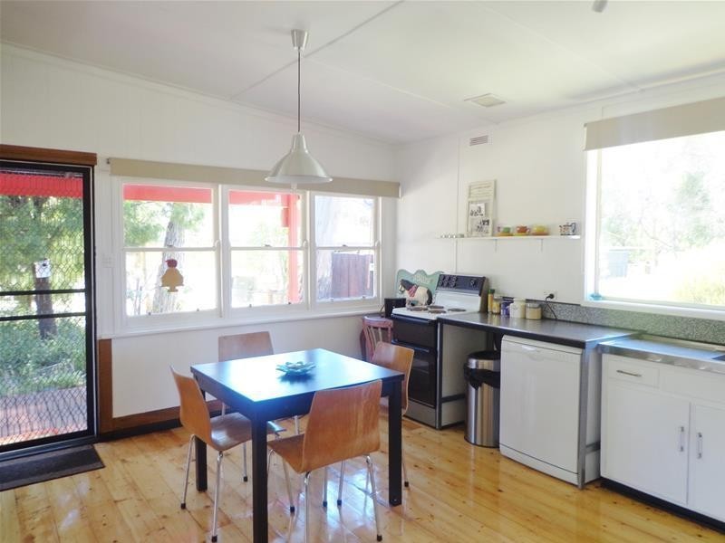 4 Sandra Court, Loch Sport VIC 3851