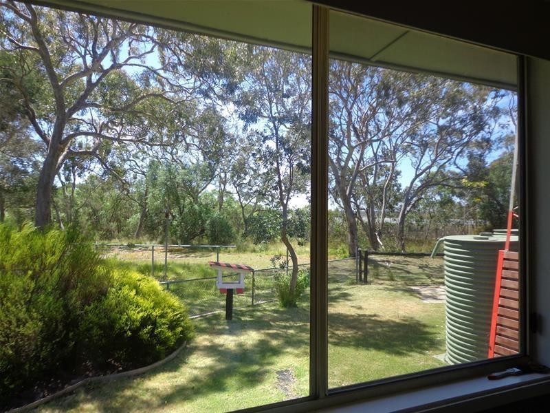 4 Sandra Court, Loch Sport VIC 3851