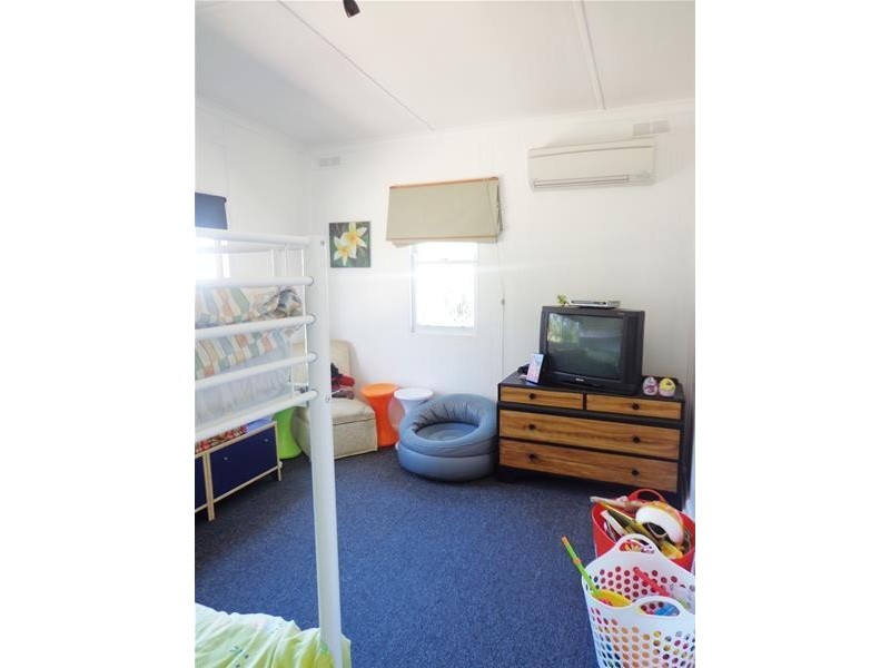 4 Sandra Court, Loch Sport VIC 3851