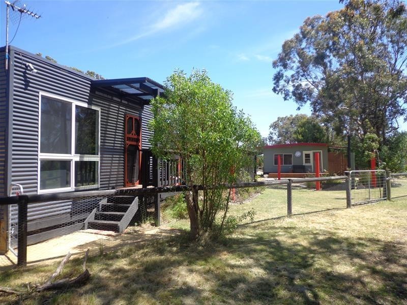 4 Sandra Court, Loch Sport VIC 3851