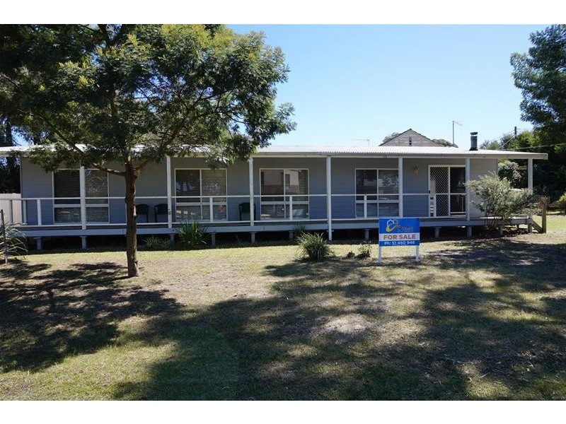 1 Cove Street, Loch Sport VIC 3851